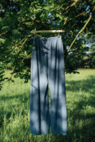 Rückansicht der Casual Hose Adele aus Nylon und Spandex